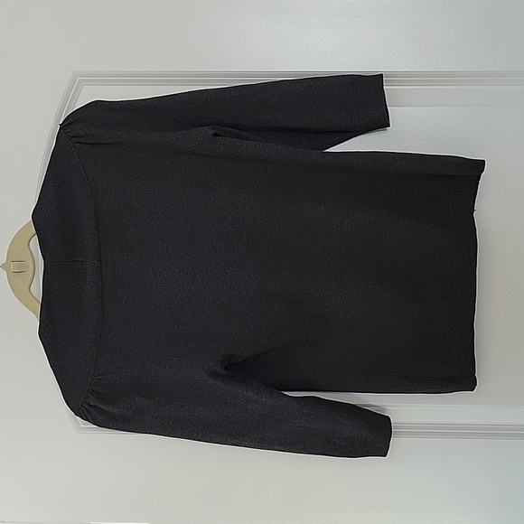 Nwt NEW YORK & COMPANY GREY TWIST FRONT 3/4 SLEEVE SILK TOP SMALL - Picture 7 of 13